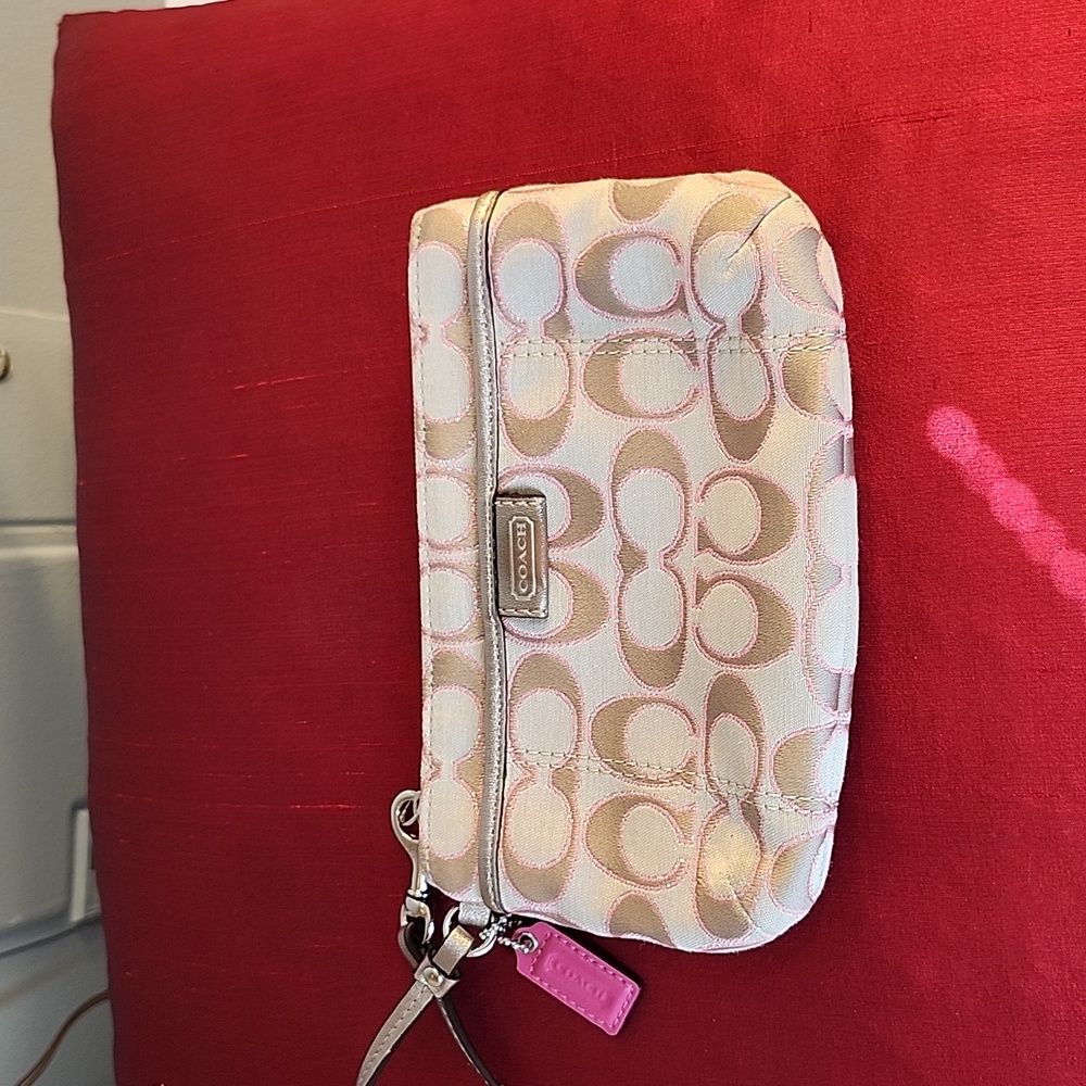 Coach wristlet, size 8"w x 5"